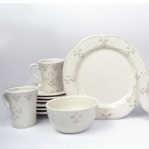 Fleur De Lis Dinnerware